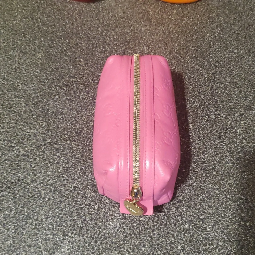 Gucci Momogram Bag Pouch - Picture 11 of 15